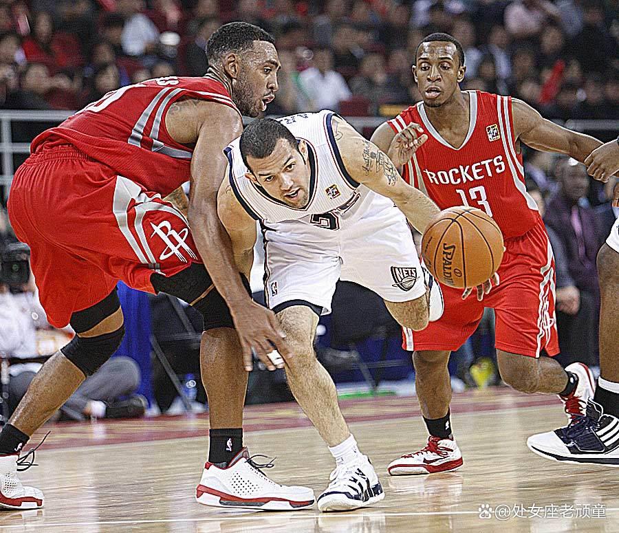 星球巨星在现场NBA比赛中的尴尬瞬间