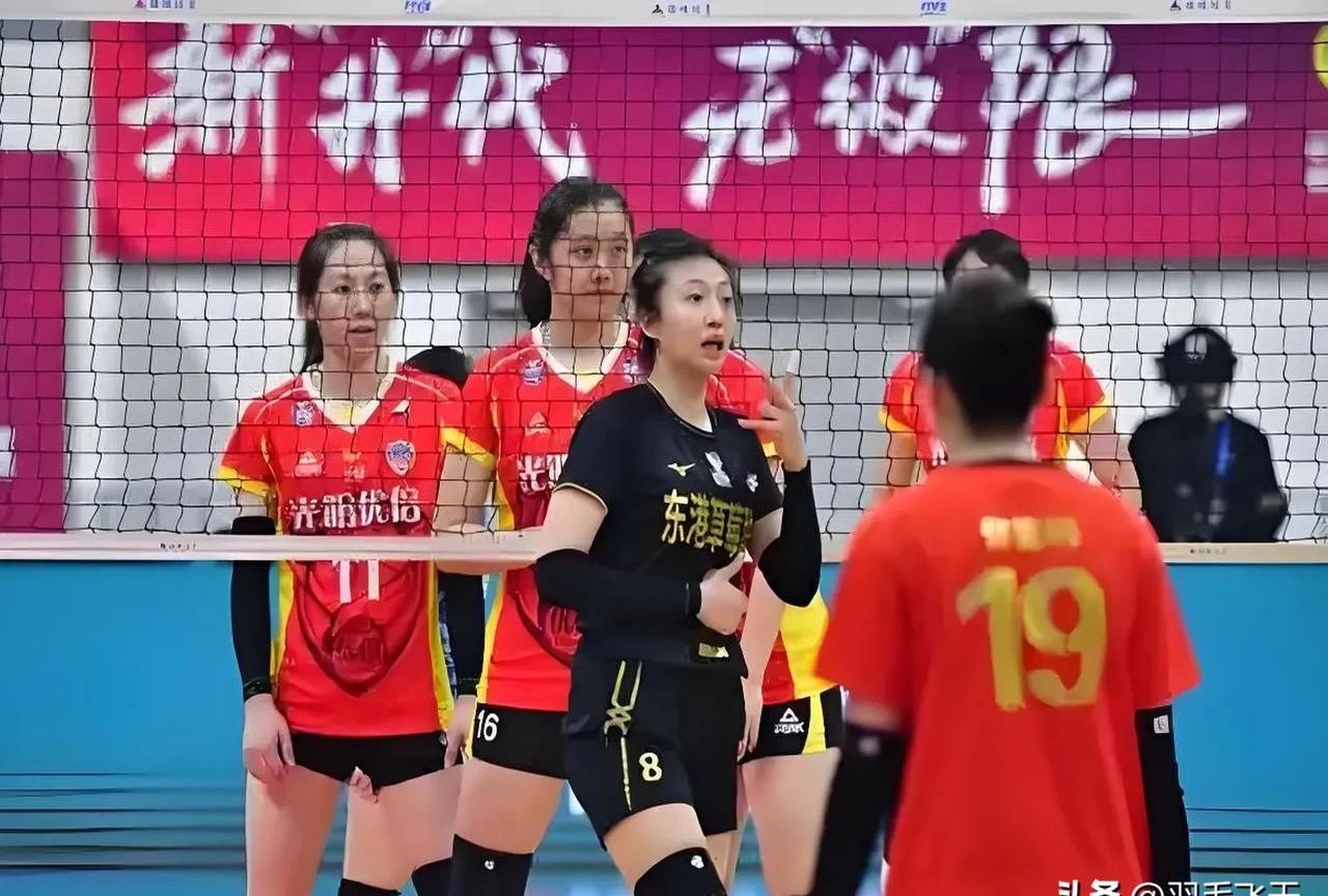 利物浦轻松击败中国女排晋级半决赛，竞技爆发！