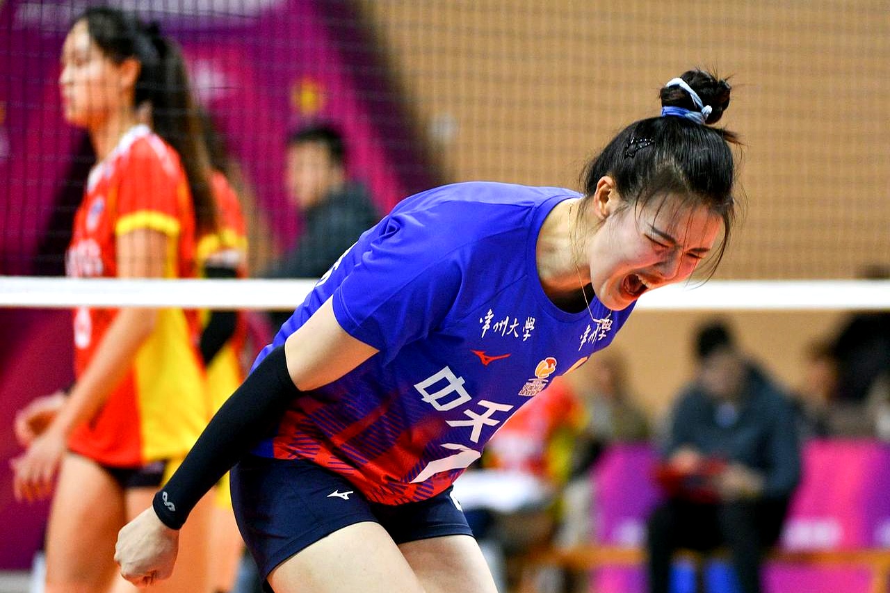 关于中国女排最后关头救险，费德勒力保胜局拿下系列赛的信息